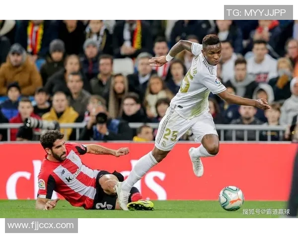 西甲焦点战马德里竞技迎战毕尔巴鄂竞技争夺积分荣耀